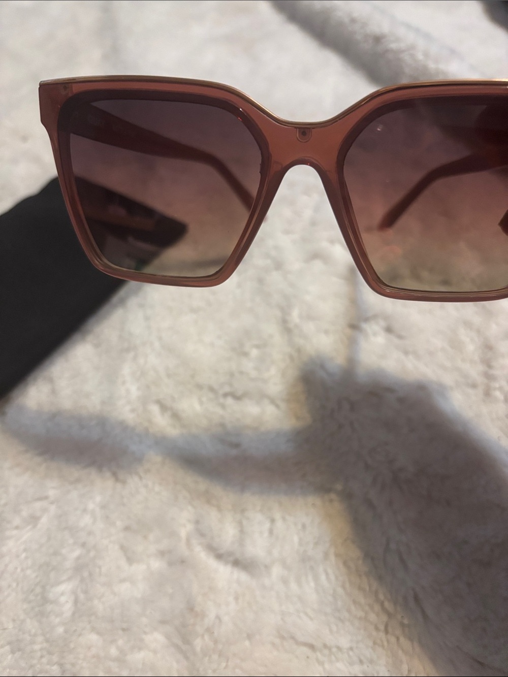 Quay rose gold sunglasses - Picture 4 of 9